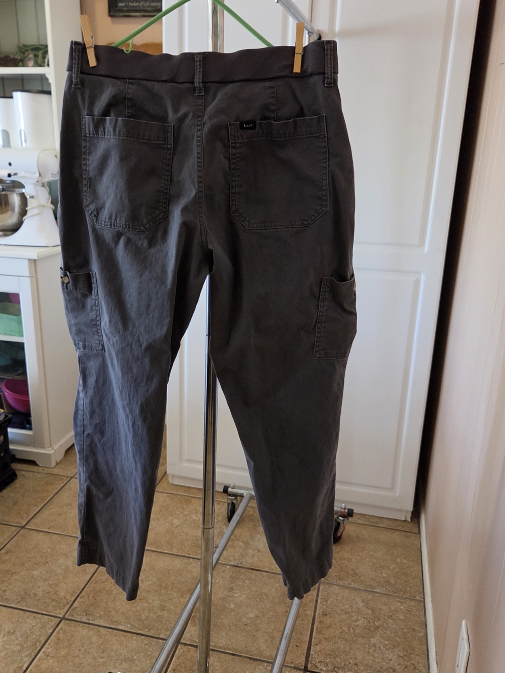 Lee Women's Ultra Lux Comfort with Flex To Go Motion Cargo Pants in Charcoal